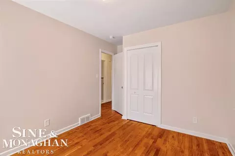 Bedroom - 1793 Roslyn, Grosse Pointe Woods, MI 48236 photo 6 of 6