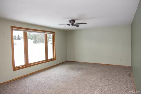 Living - 1485 S Westwood, Ishpeming, MI 49849 photo 2 of 9