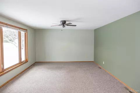 Living - 1485 S Westwood, Ishpeming, MI 49849 photo 3 of 9