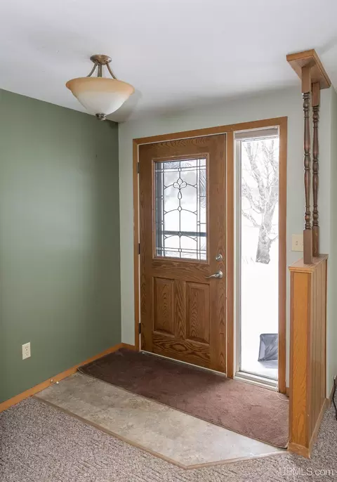 Entry Way - 1485 S Westwood, Ishpeming, MI 49849 photo 1 of 3