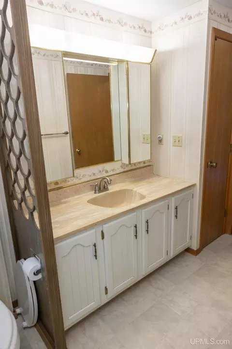 Bath - 1485 S Westwood, Ishpeming, MI 49849 photo 7 of 9