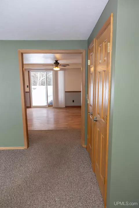 Entry Way - 1485 S Westwood, Ishpeming, MI 49849 photo 2 of 3