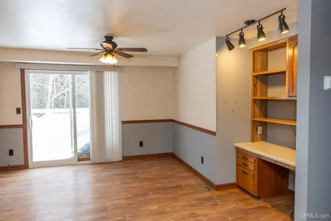 Living - 1485 S Westwood, Ishpeming, MI 49849 photo 8 of 9