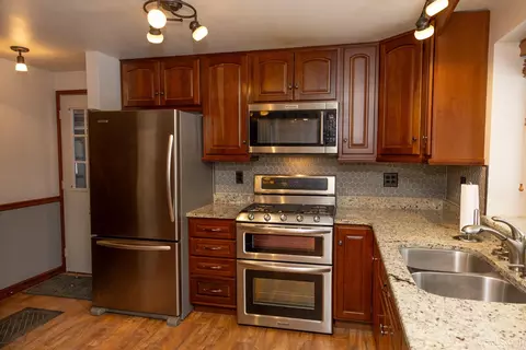 Kitchen - 1485 S Westwood, Ishpeming, MI 49849 photo 2 of 8