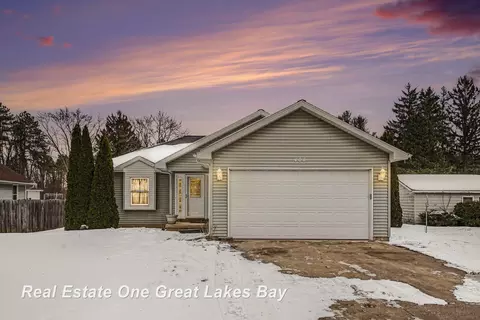 405 Swanson, Saginaw, MI 48609