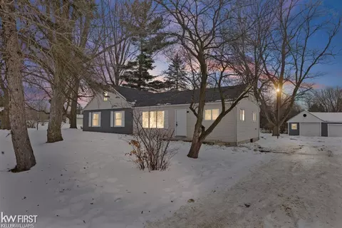 4191 E Hl, Grand Blanc, MI 48439