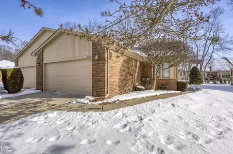 41296 Fortuna, Clinton Township, MI 48038