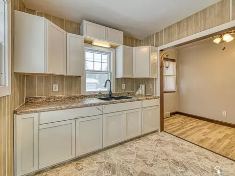 Kitchen - 870 Bryant, Jackson, MI 49202 photo 1 of 2