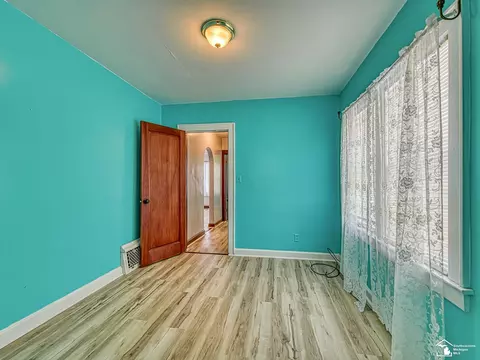 Bedroom - 870 Bryant, Jackson, MI 49202 photo 3 of 3
