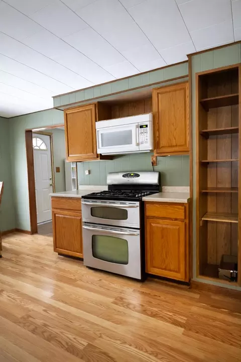 4395 Eagleson, Gladwin, MI 48624 photo 3