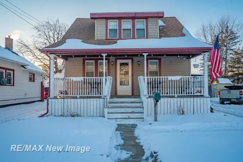 1819 Delaware, Saginaw, MI 48602