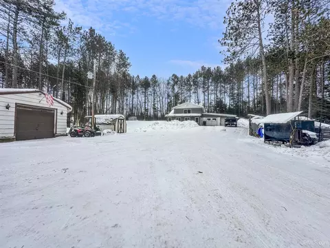 Exterior - 4023 1375, Escanaba, MI 49829 photo 4 of 5