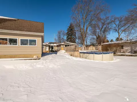 Exterior - 616 Cole, Monroe, MI 48162 photo 5 of 9