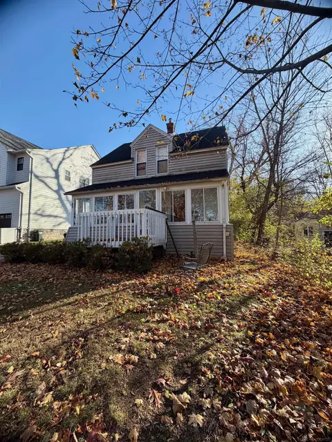 85 Childress, Rochester Hills, MI 48307