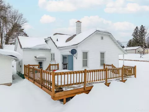 430 Iris, Iron River, MI 49935