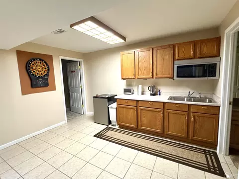 Kitchen - 1826 Oak Leaf, Adrian, MI 49221 photo 5 of 6