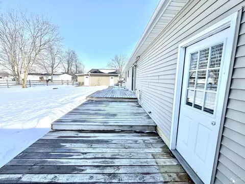 Exterior - 1826 Oak Leaf, Adrian, MI 49221 photo 5 of 12
