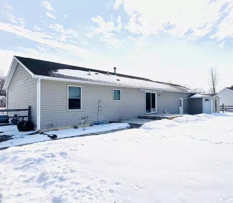Other - 1826 Oak Leaf, Adrian, MI 49221 photo 2 of 15