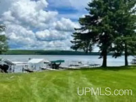 4644 4646 Sportsman, Crandon, WI 54520
