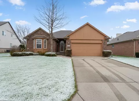 40364 Long Horn, Sterling Heights, MI 48313