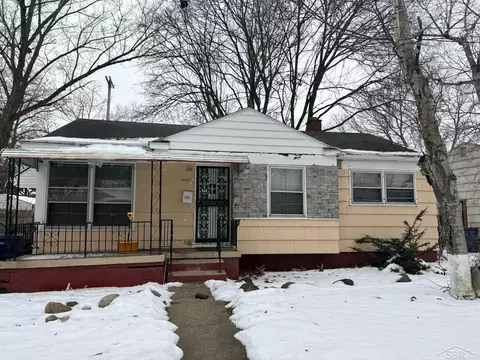 4807 Birchcrest, Flint, MI 48504