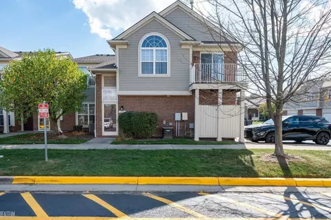 15357 Yale, Clinton Township, MI 48038