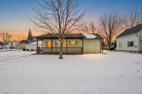 203 Park, Auburn, MI 48611