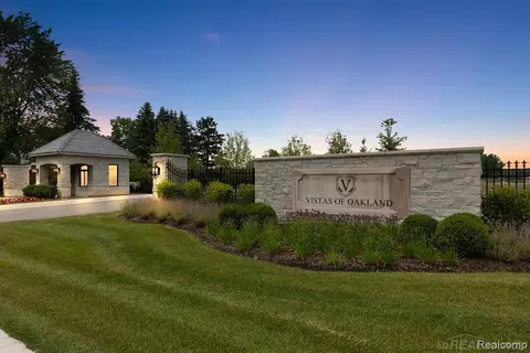 1583 Vista, Oakland, MI 48363