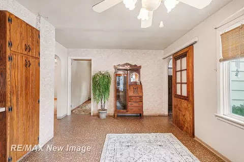 Entry Way - 540 S Hemlock, Hemlock, MI 48626 photo 1 of 2