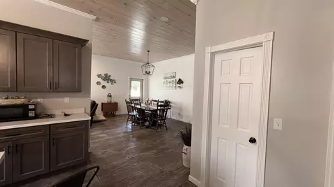 Entry Way - 810 E Arnold Lk, Harrison, MI 48625 photo 4 of 5