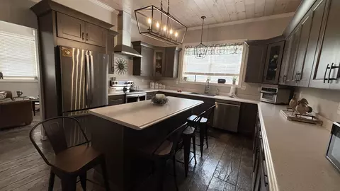 Kitchen - 810 E Arnold Lk, Harrison, MI 48625 photo 3 of 5