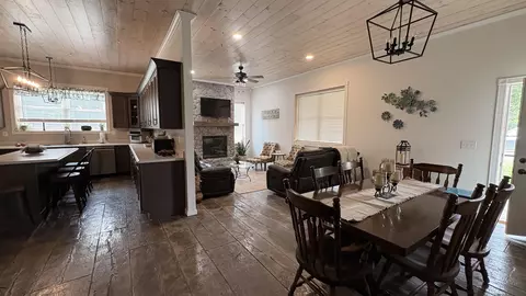 Dining - 810 E Arnold Lk, Harrison, MI 48625 photo 1 of 3
