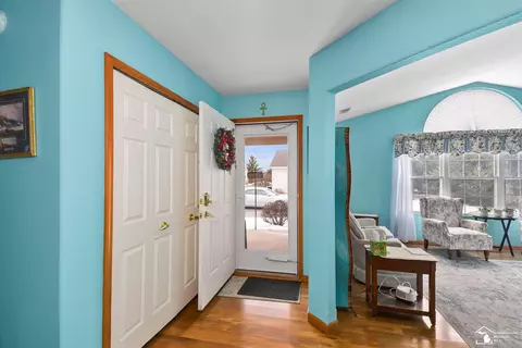 2416 Sutton, Temperance, MI 48182 photo 6