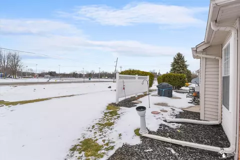 2416 Sutton, Temperance, MI 48182 photo 27