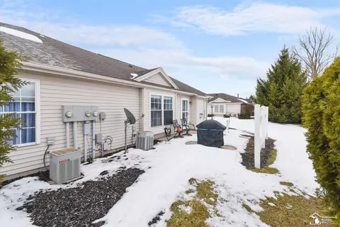 2416 Sutton, Temperance, MI 48182 photo 25