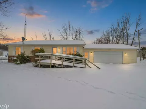 5840 Mortimer Line, Croswell, MI 48422