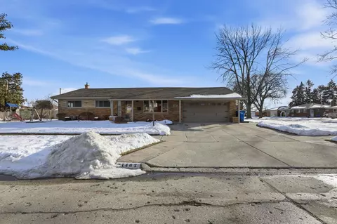 31467 Wellston, Warren, MI 48093