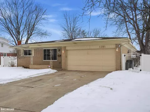 1291 Ashley, Troy, MI 48085 photo 3