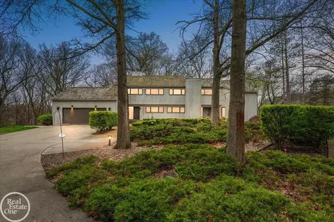 3750 Orion, Oakland Twp, MI 48363