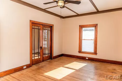 Living - 169 Park, Adrian, MI 49221 photo 2 of 4