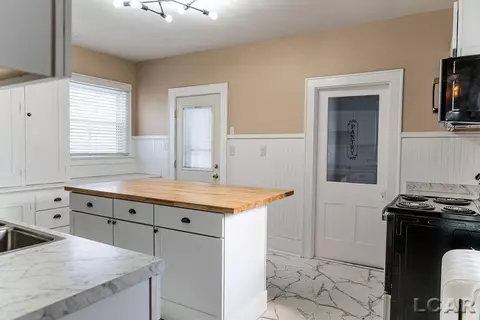 Kitchen - 169 Park, Adrian, MI 49221 photo 1 of 9