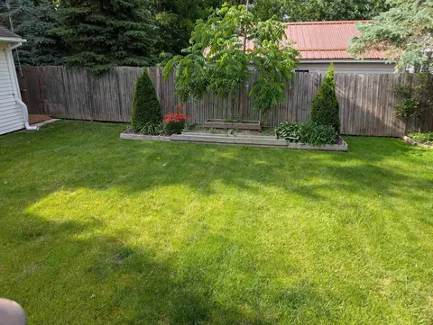 509 E Genesee St, Durand, MI 48429 photo 3