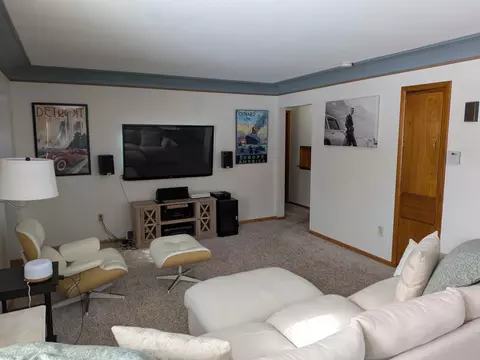 509 E Genesee St, Durand, MI 48429 photo 4