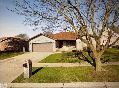 43249 Sunnypoint, Sterling Heights, MI 48313