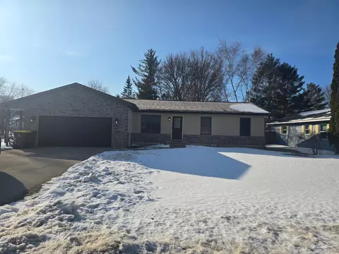 1946 N Mackenzie, Mount Pleasant, MI 48858