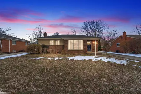 22886 Frederick, Farmington, MI 48336