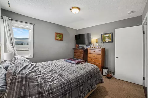 Bedroom - 2578 Weber, Gladwin, MI 48624 photo 2 of 4