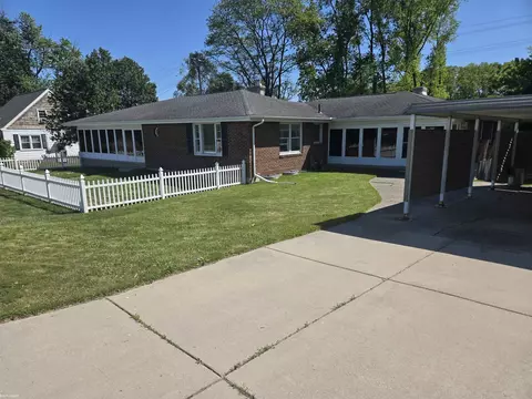 2335 Water, Port Huron, MI 48060