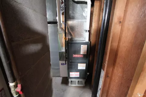 Entry Way - 511 John Rolfe, Monroe, MI 48162 photo 1 of 1