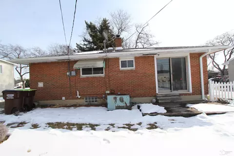 Exterior - 511 John Rolfe, Monroe, MI 48162 photo 4 of 4